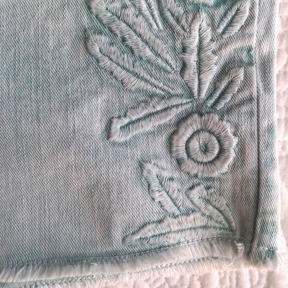 Bonpoint Girls Denim Shorts - Picture 2 of 8